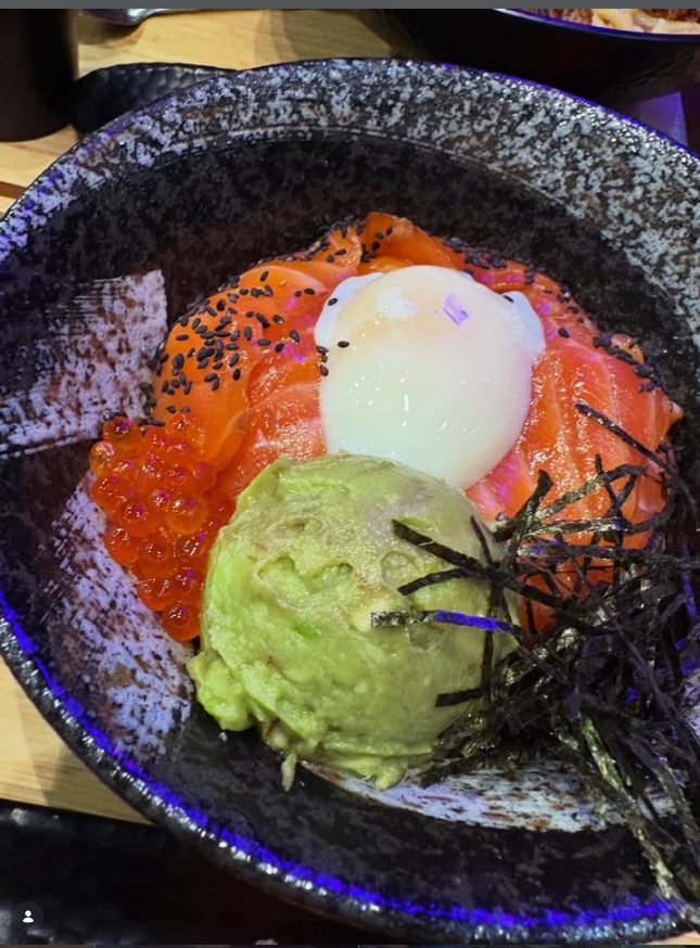 Donburi de saumon